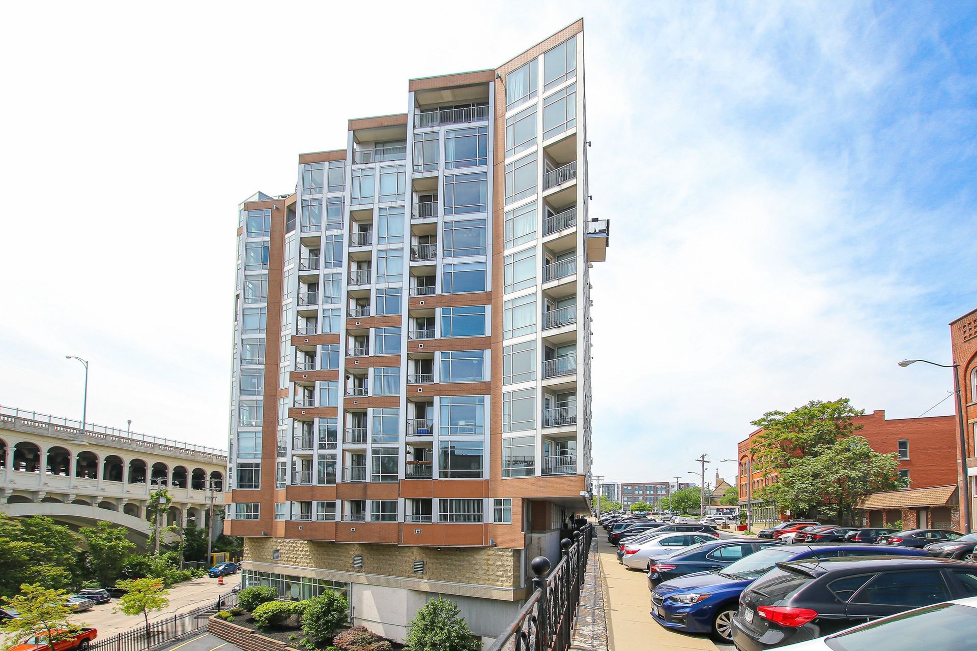 2222 Detroit Ave #805