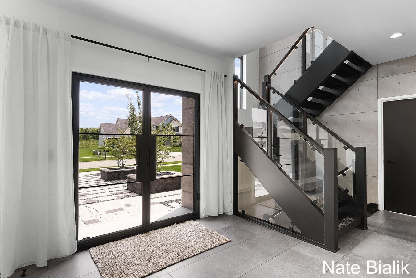 Michigan Modern Home Entry