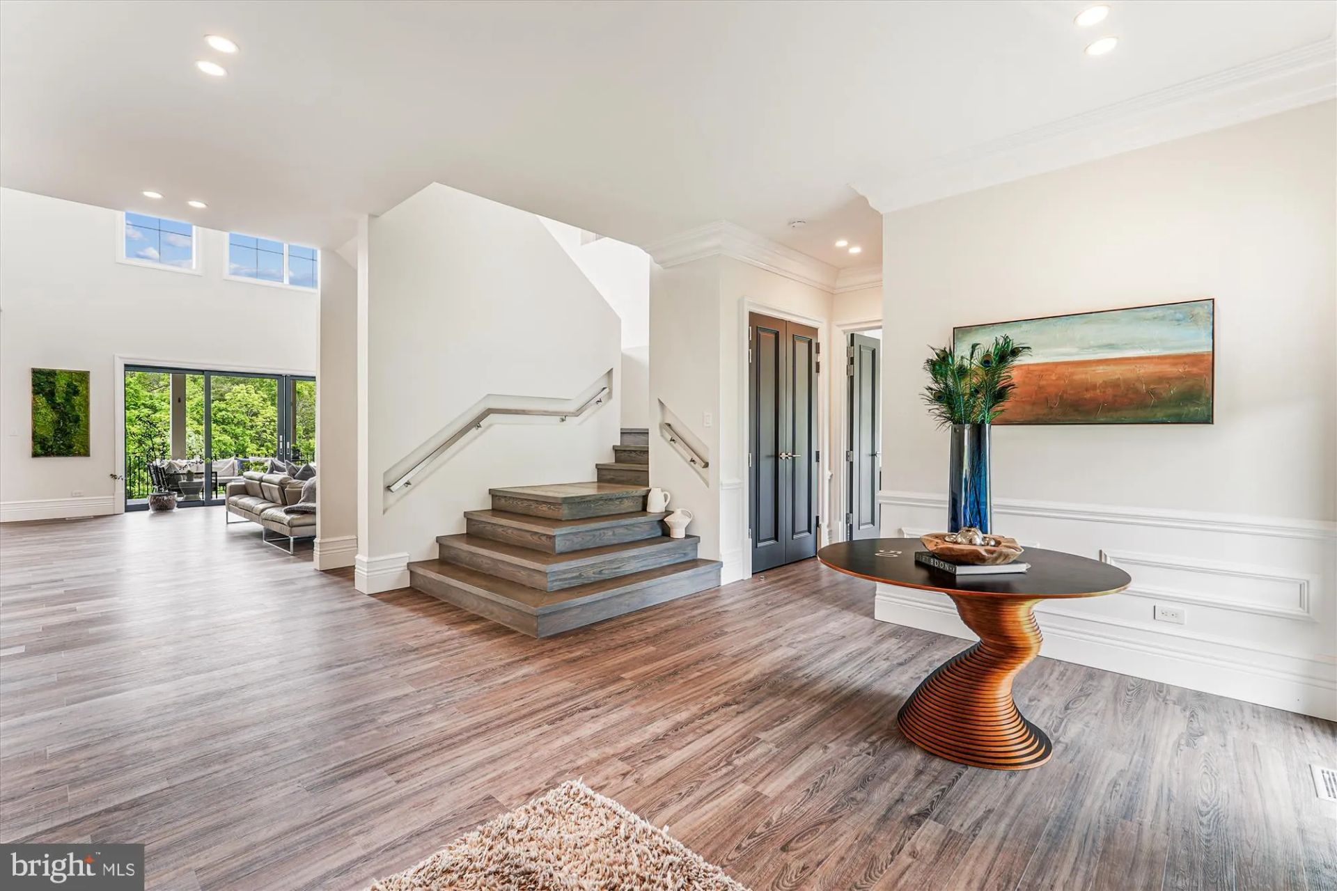Virginia Modern Home Entry