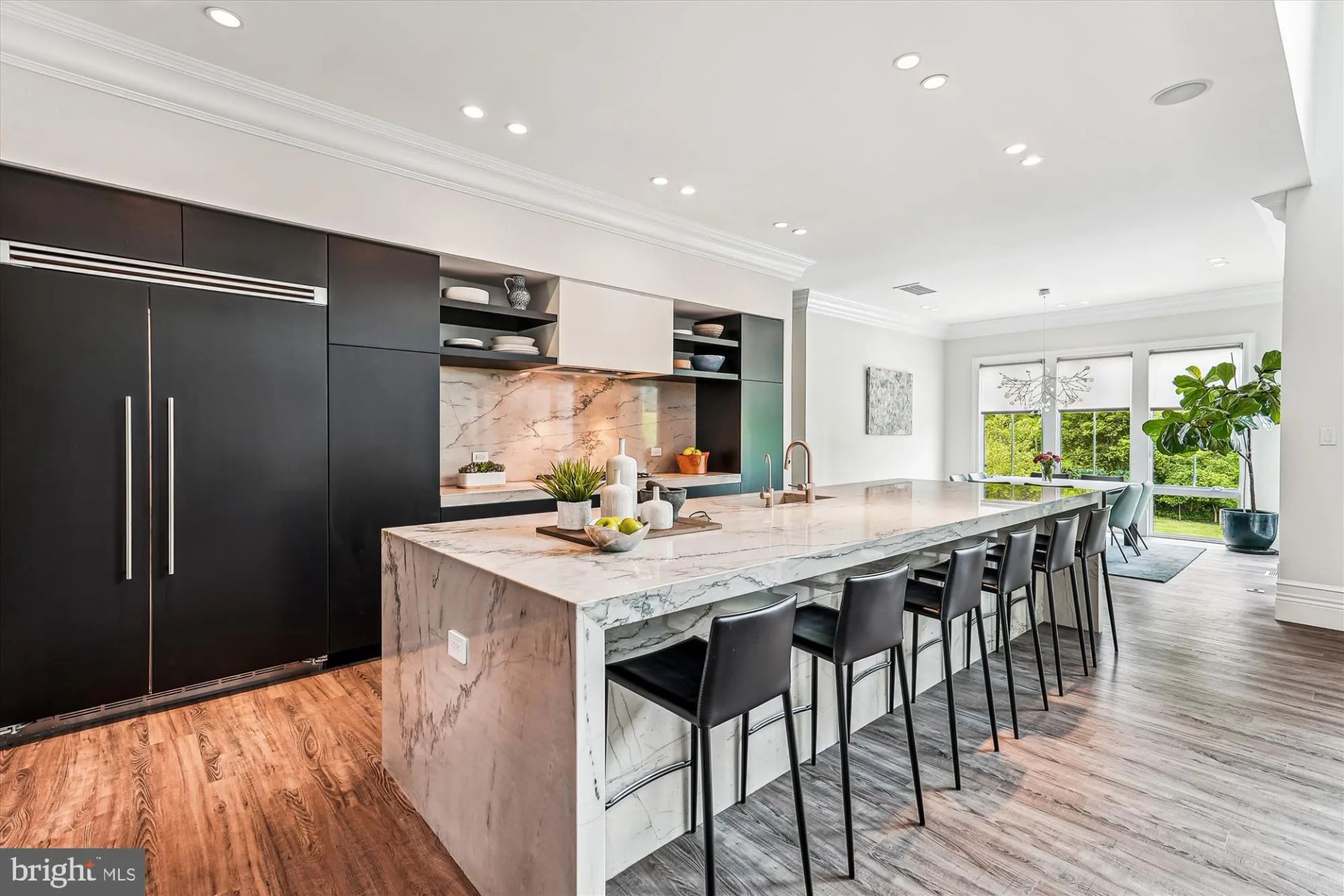Virginia Modern Home Kitchen