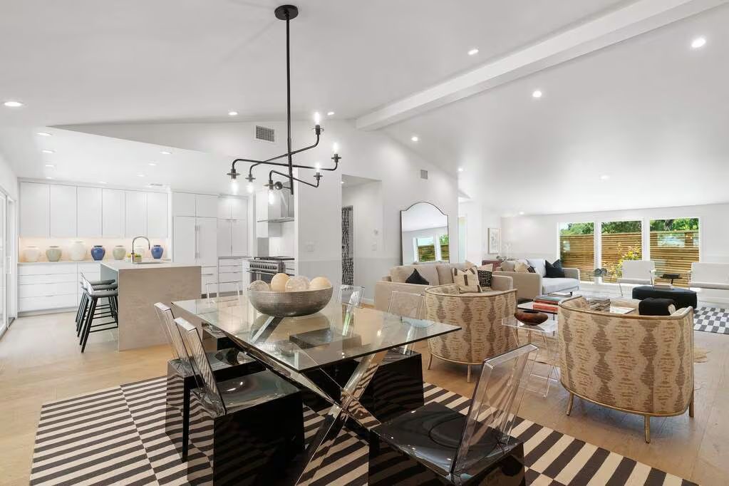 Austin Modern Home Dining