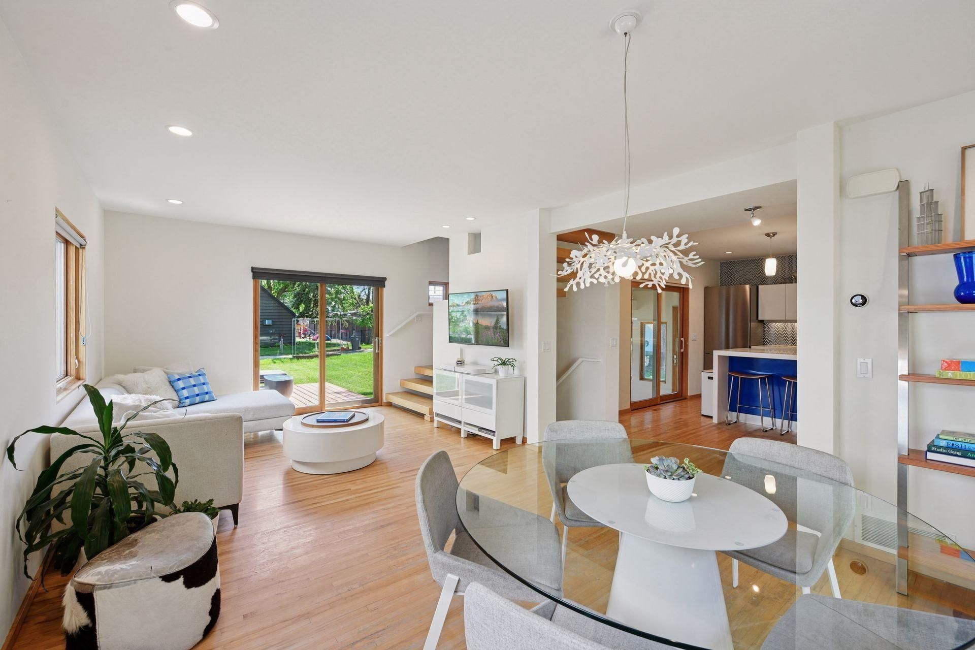 Chanhassen Modern Home Interior
