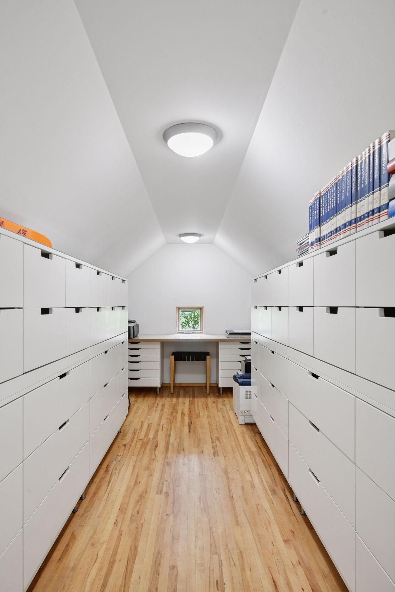 Chanhassen Modern Home Interior