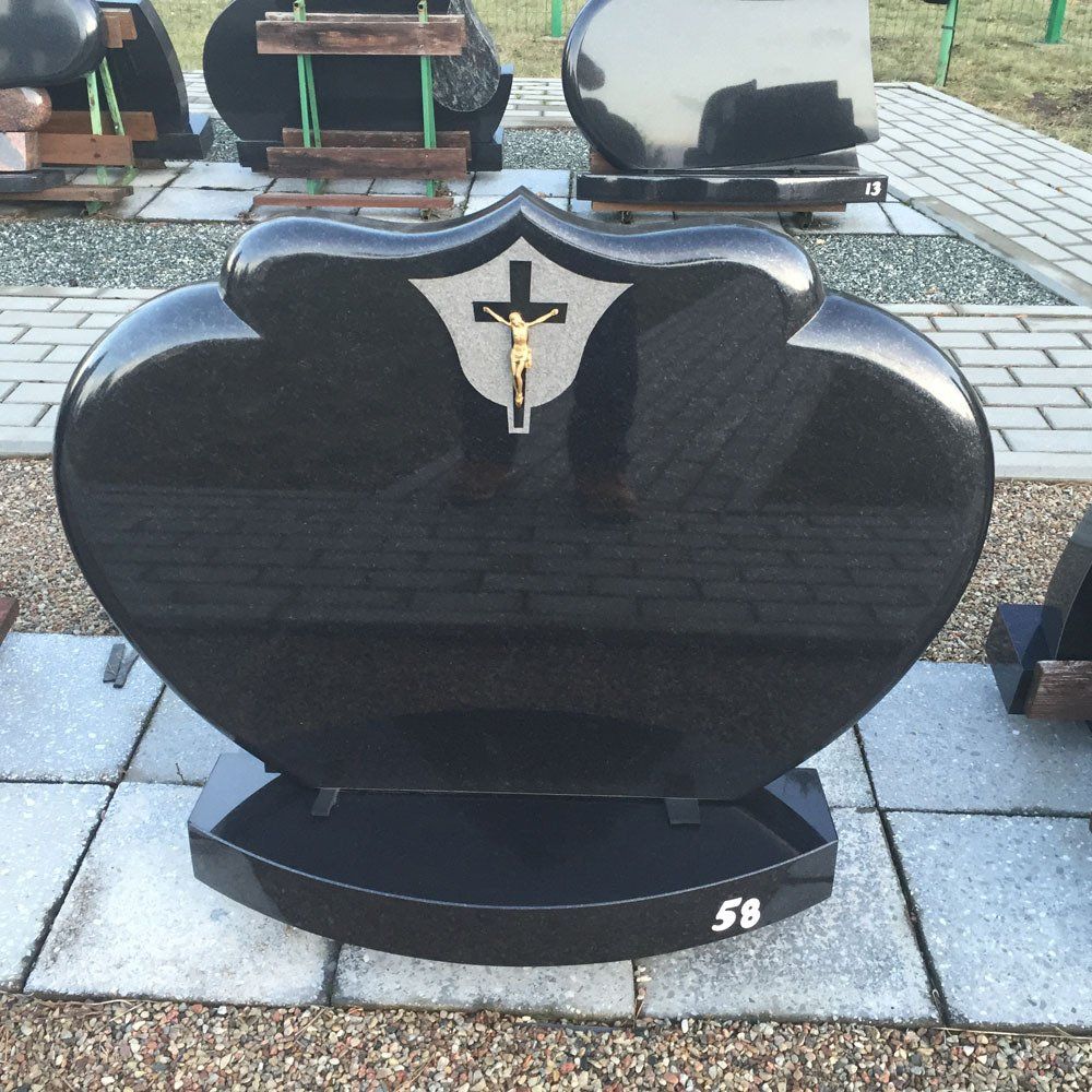 Klaipėdos Akmuo gaminamų paminklų pavyzdžiai