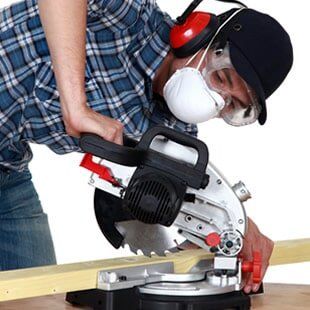 Servicio de reparación y mantenimiento de repuestos