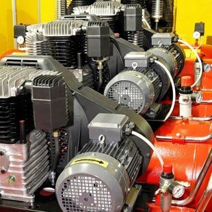 Maquinaria agrícola y para la construcción.