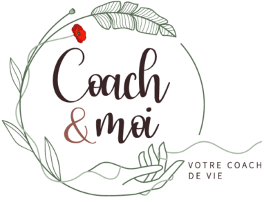 Logo &laquo; Coach & moi &raquo; avec une couronne de feuilles et le texte en petits caract&egrave;res &laquo; Votre coach de vie &raquo;
