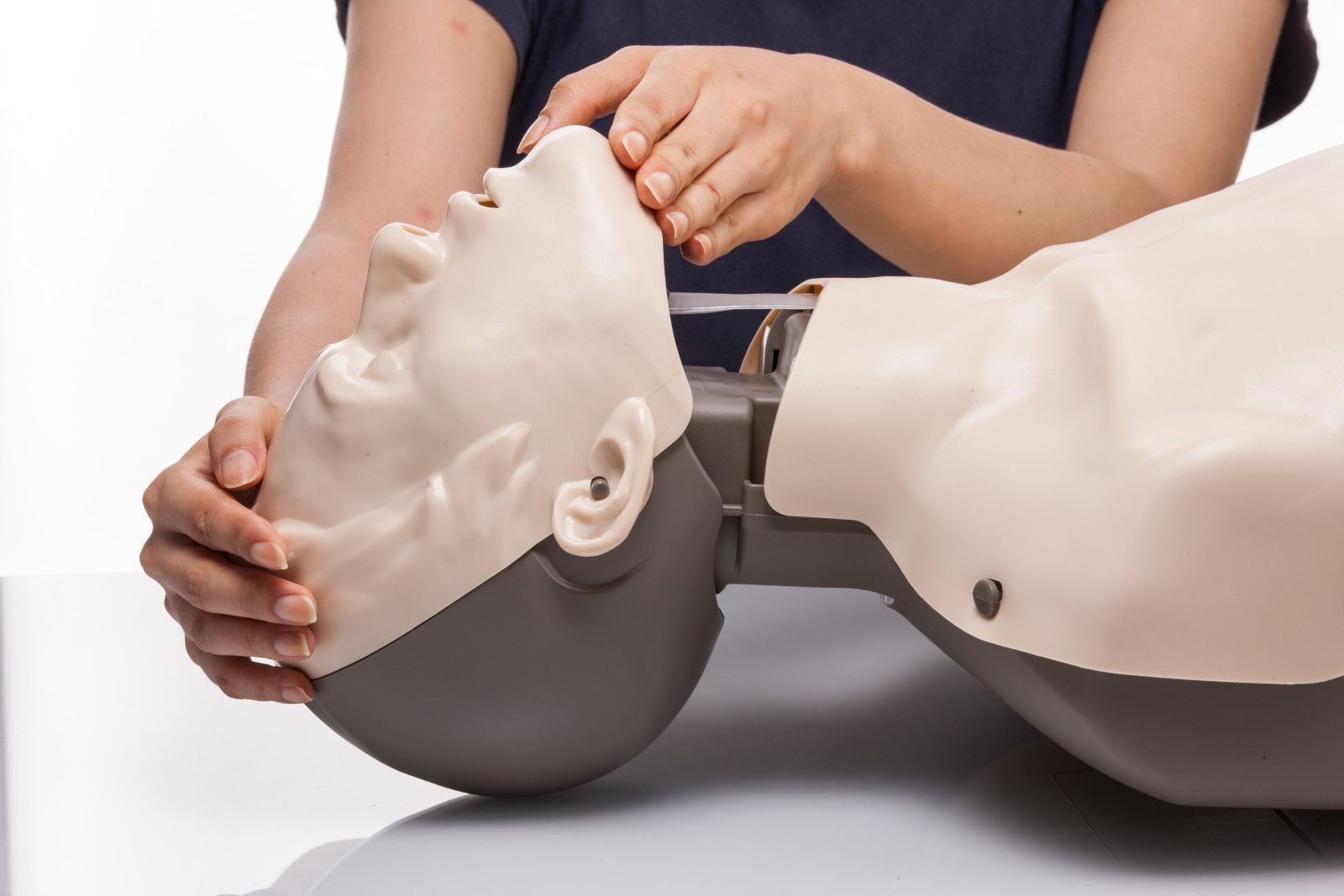 Treniņu manekeni un simulatori medicīnas, glābšanas un taktiskajai apmācībai