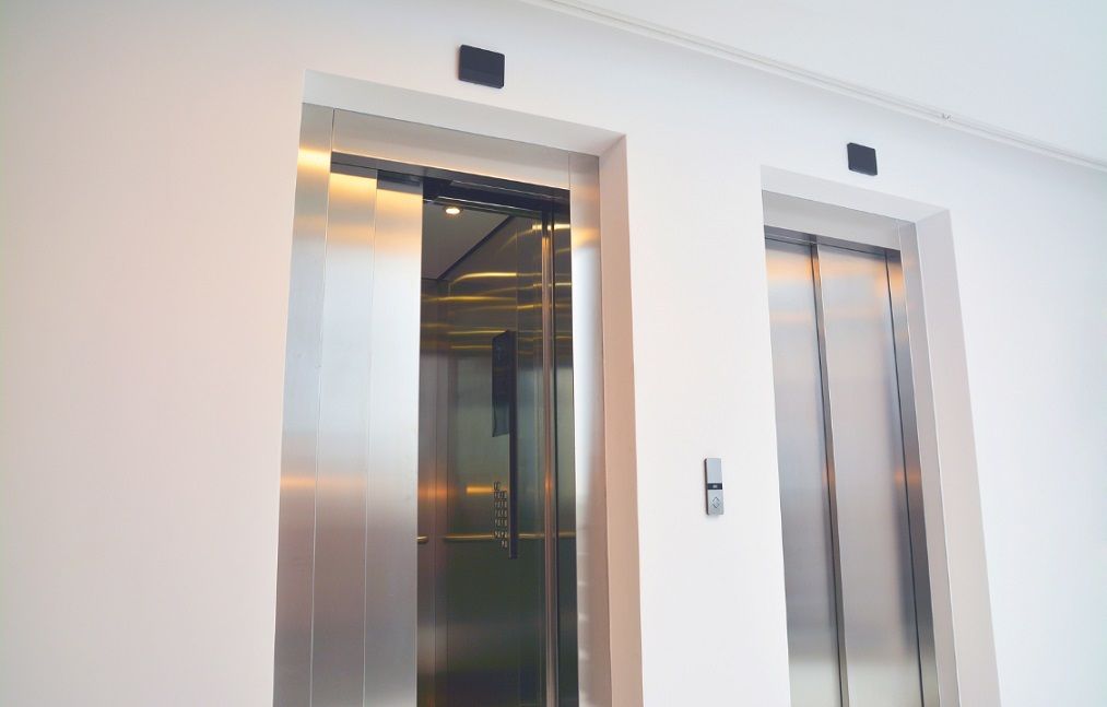 commercial elevator issues