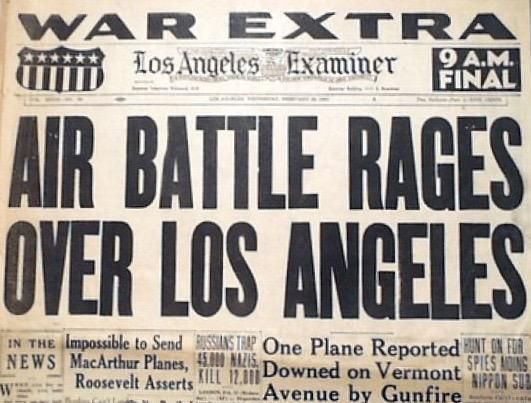 Battle of Los Angeles newspaper clipping from the Los Angeles Examiner