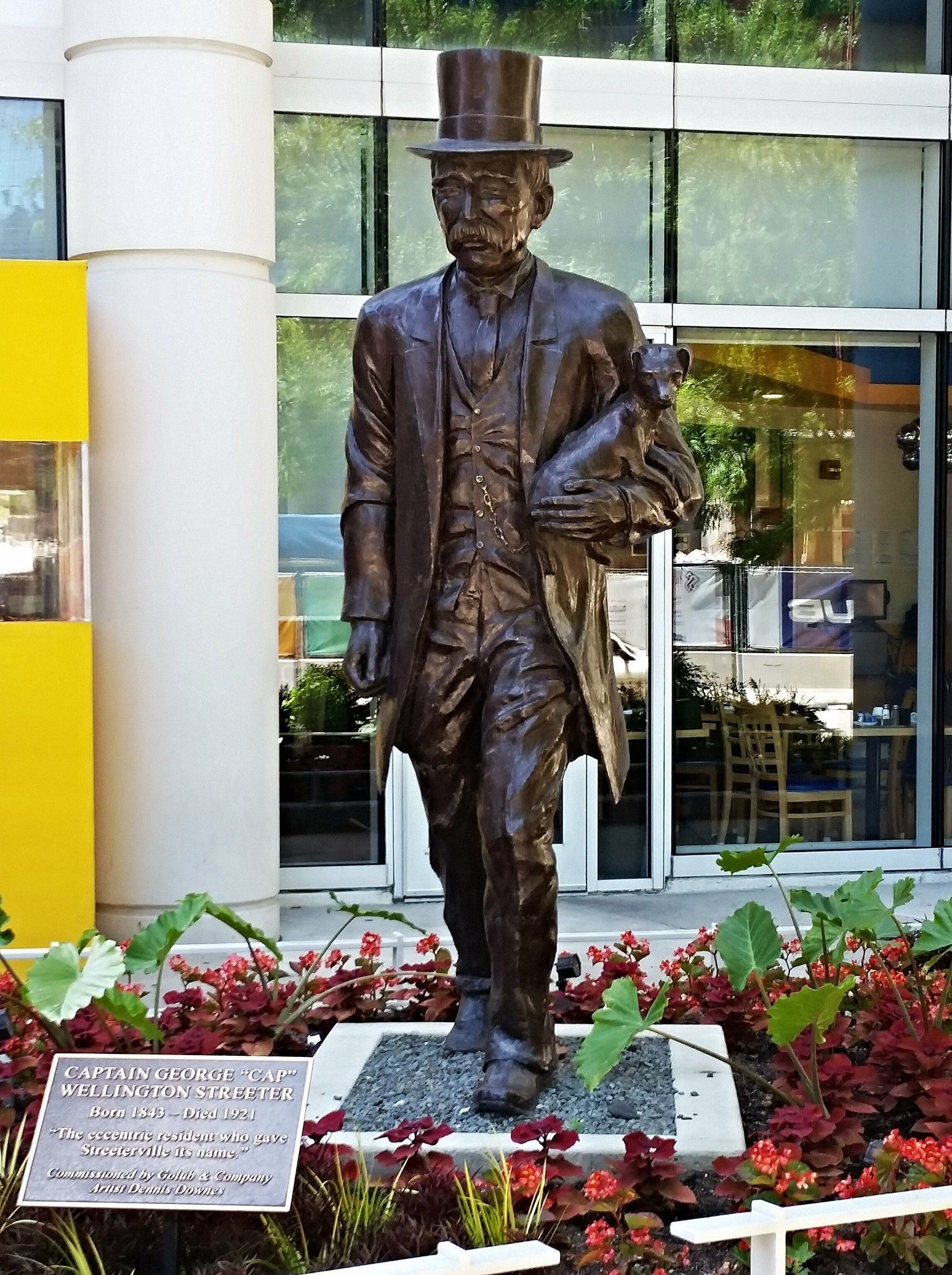 Photo of George Wellington Cap Streeter Statue