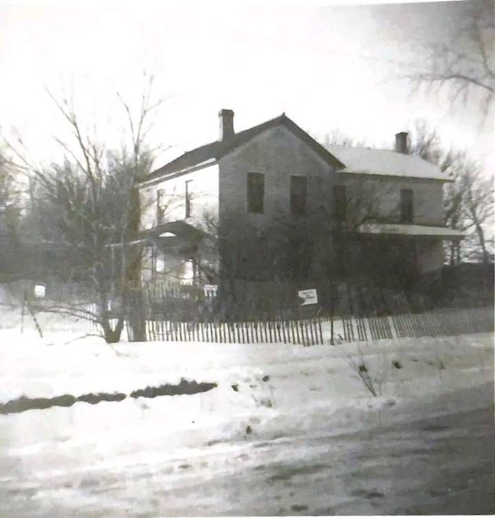 Ed Gein's farmhouse in 1957