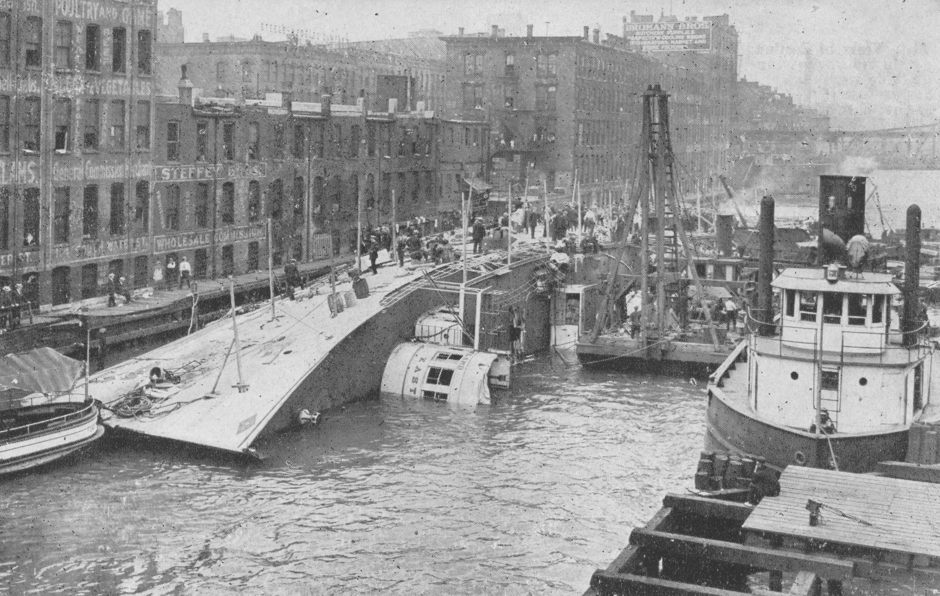 Eastland Disaster Black and White