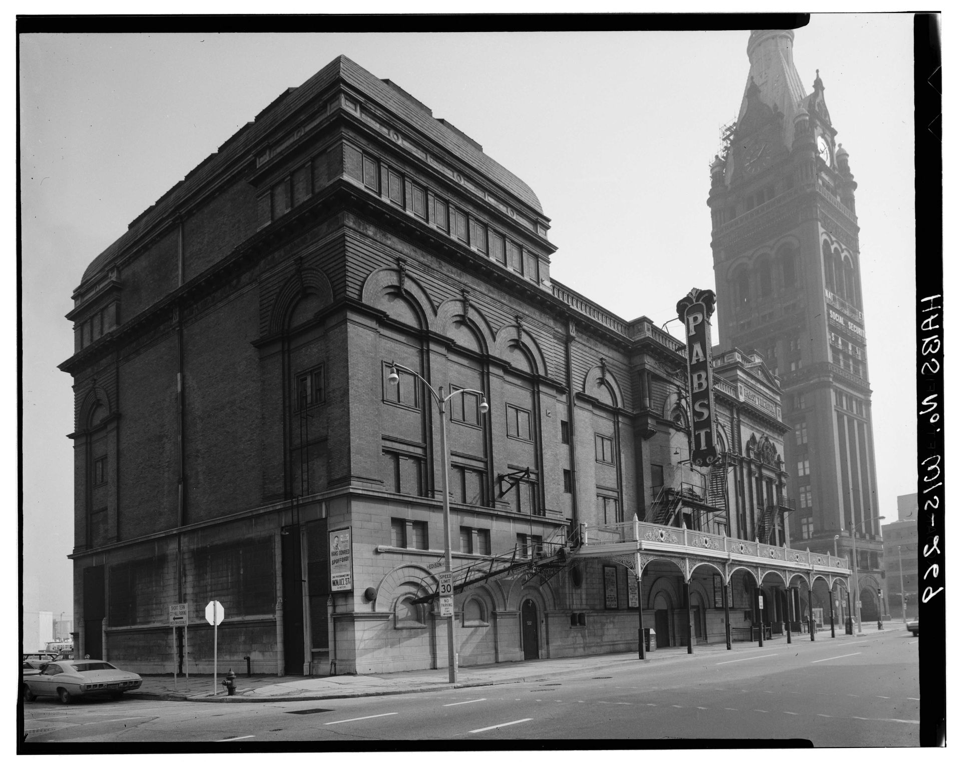 Milwaukee Ghost Tour City Hall Pabst Theater in 1970
