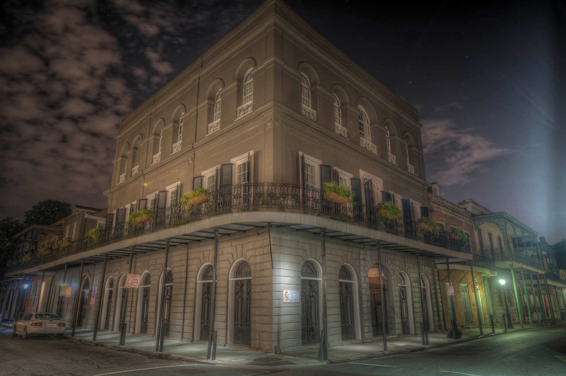 New Orleans French Quarter Ghost Tour More Classic Bourbon Street Buildings