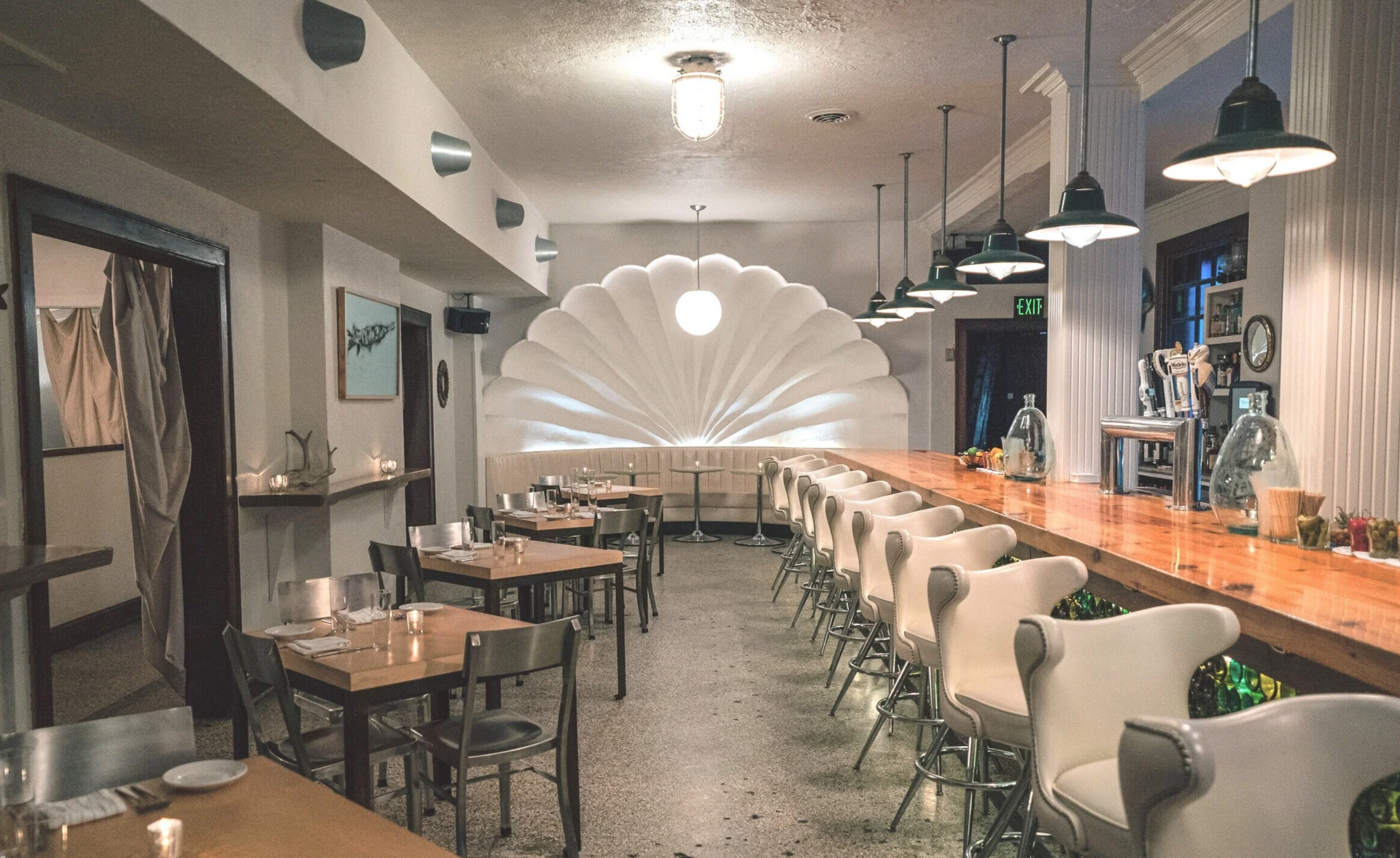 Can you hear the ocean if you sit in the shell at the Tempest Oyster bar?