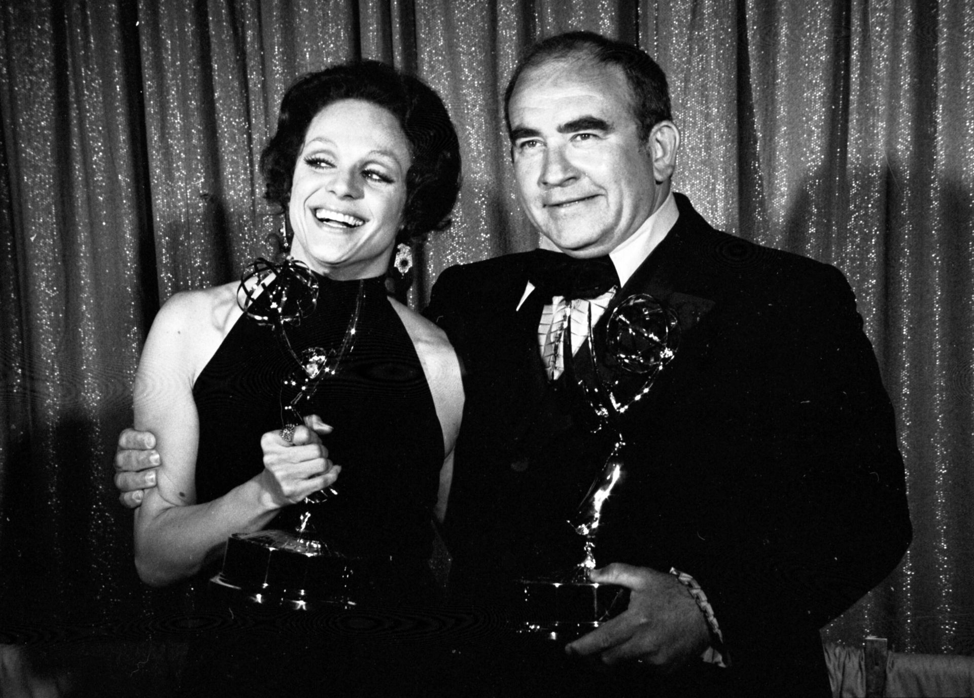 Valerie Harper and Ed Asner with their Emmys