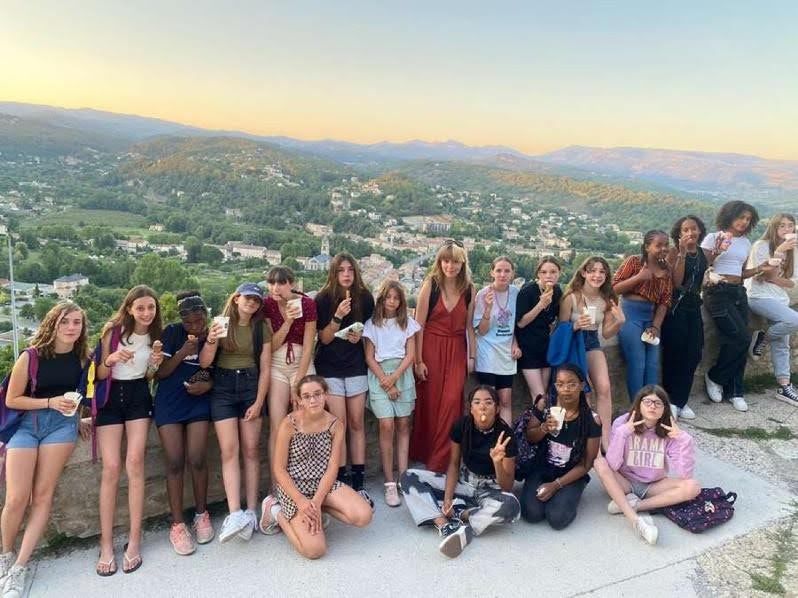 groupe de colonie de vacances d'été en France