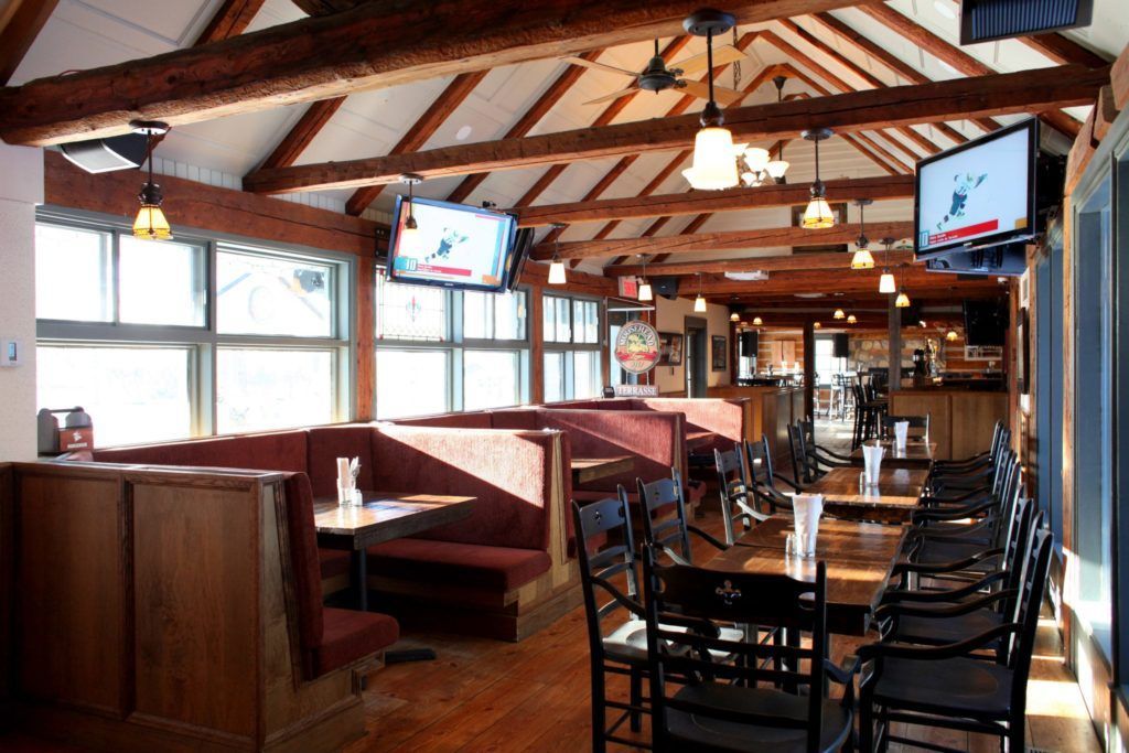 Saint-Sauveur Orchard Pub & Grill