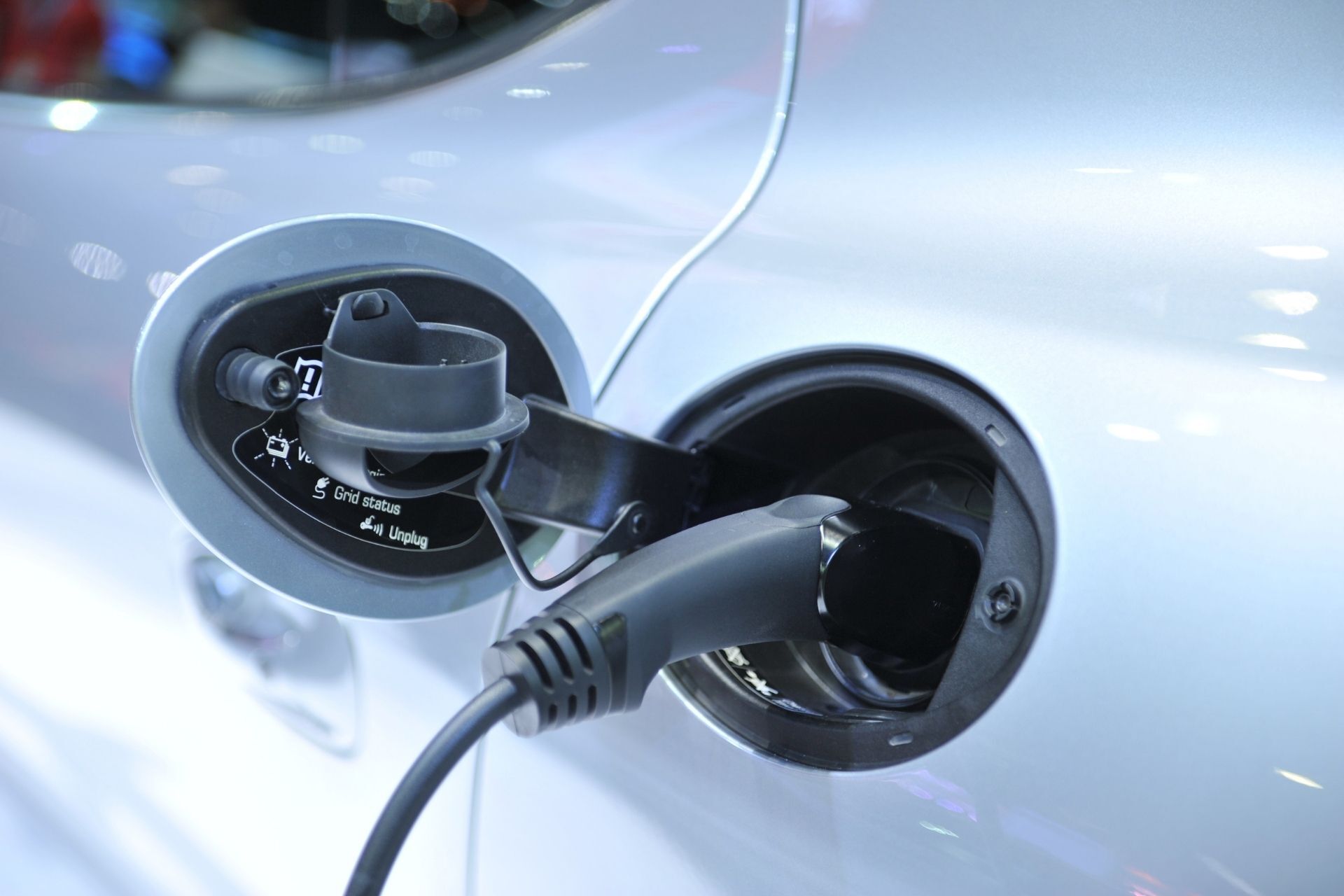 Specializzazione motori ibridi ed elettrici