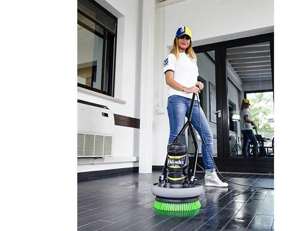 Noleggio monospazzole