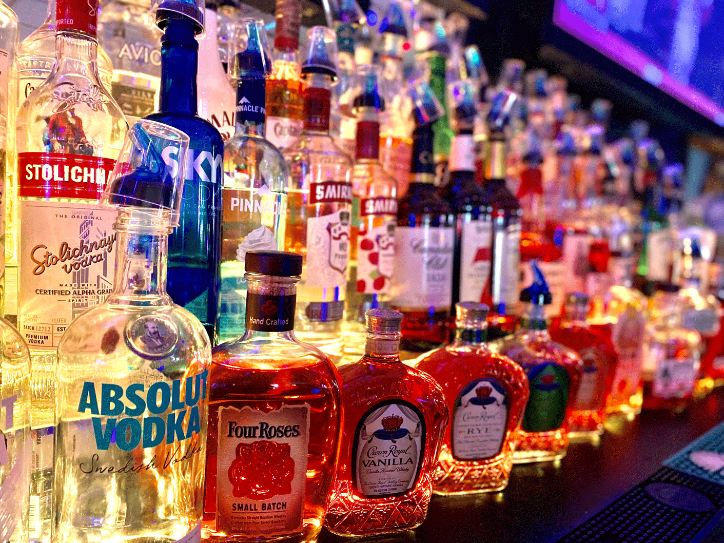 Different Type Of Drinks And Alcohol | Foley, AL | The Office Lounge