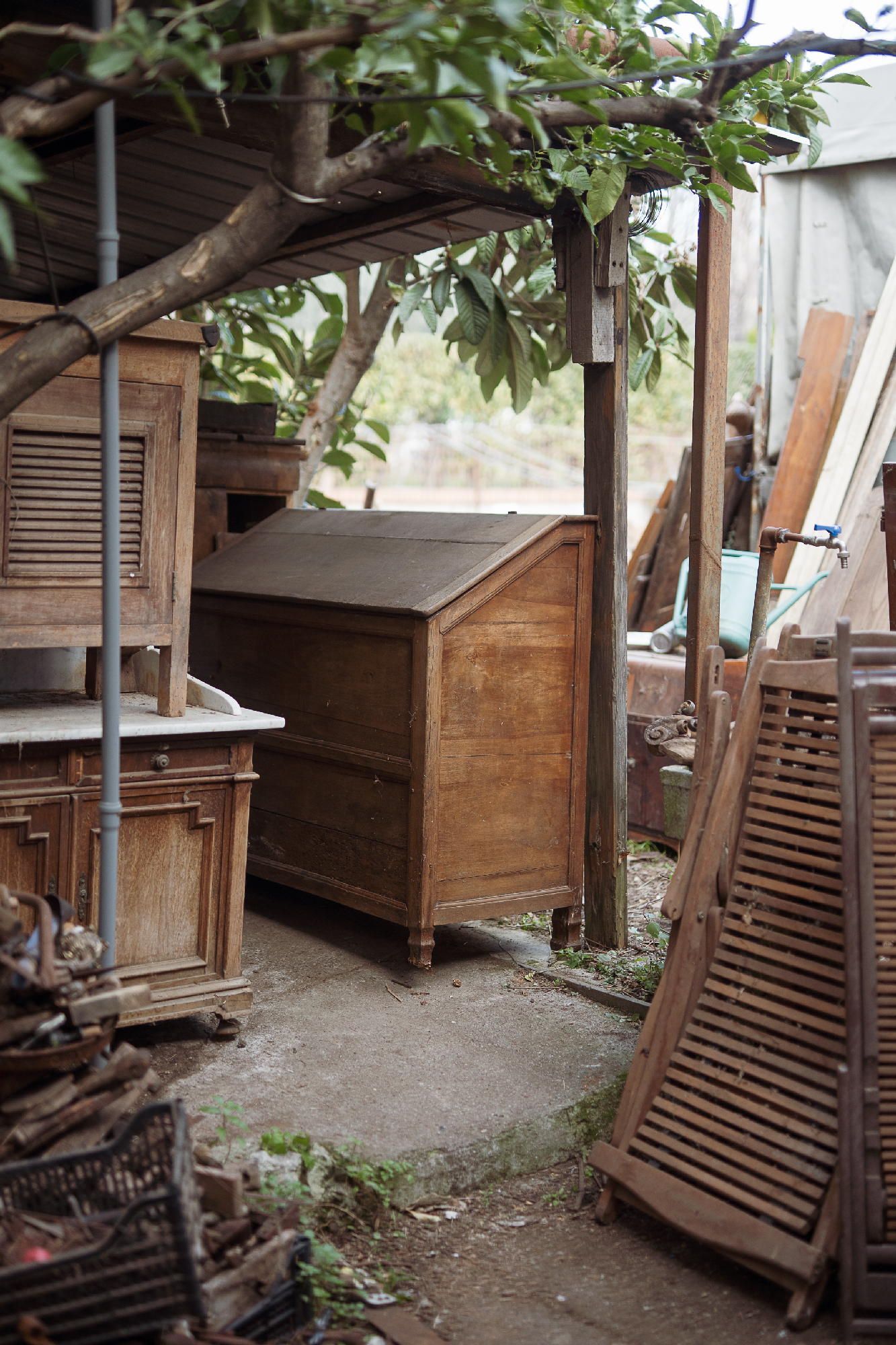 mobili in legno d'epoca