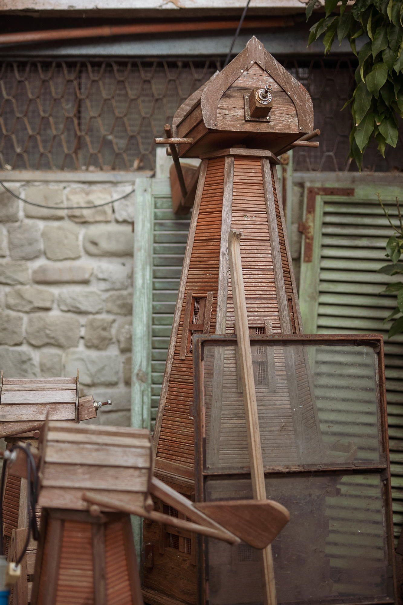 wooden furniture for sale Sarzana