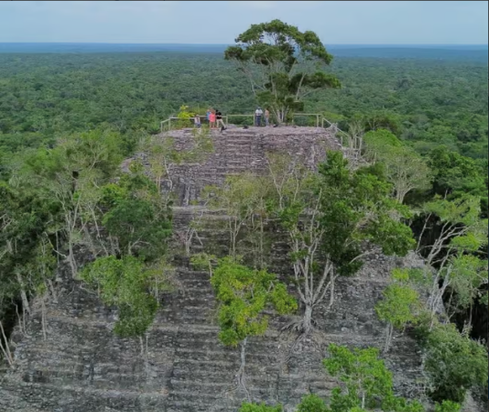 Tour en helicoptero a el Mirador - Expedición de 1 día desde Flores