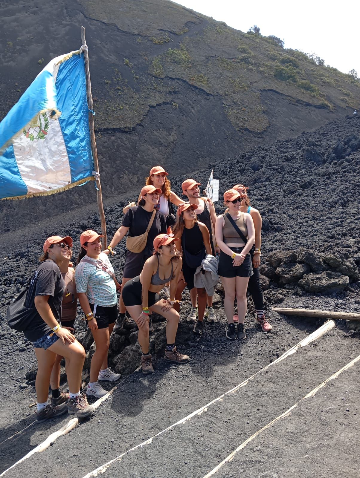 Volcán Pacaya + Pizza