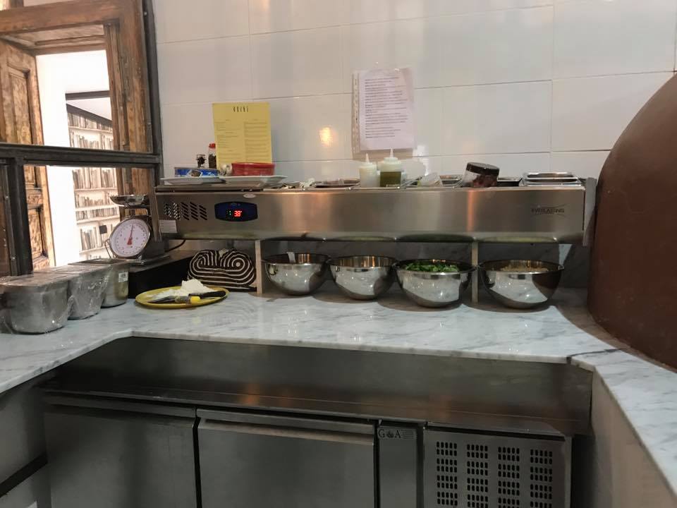 rivestimenti in pietra per cucina professionale