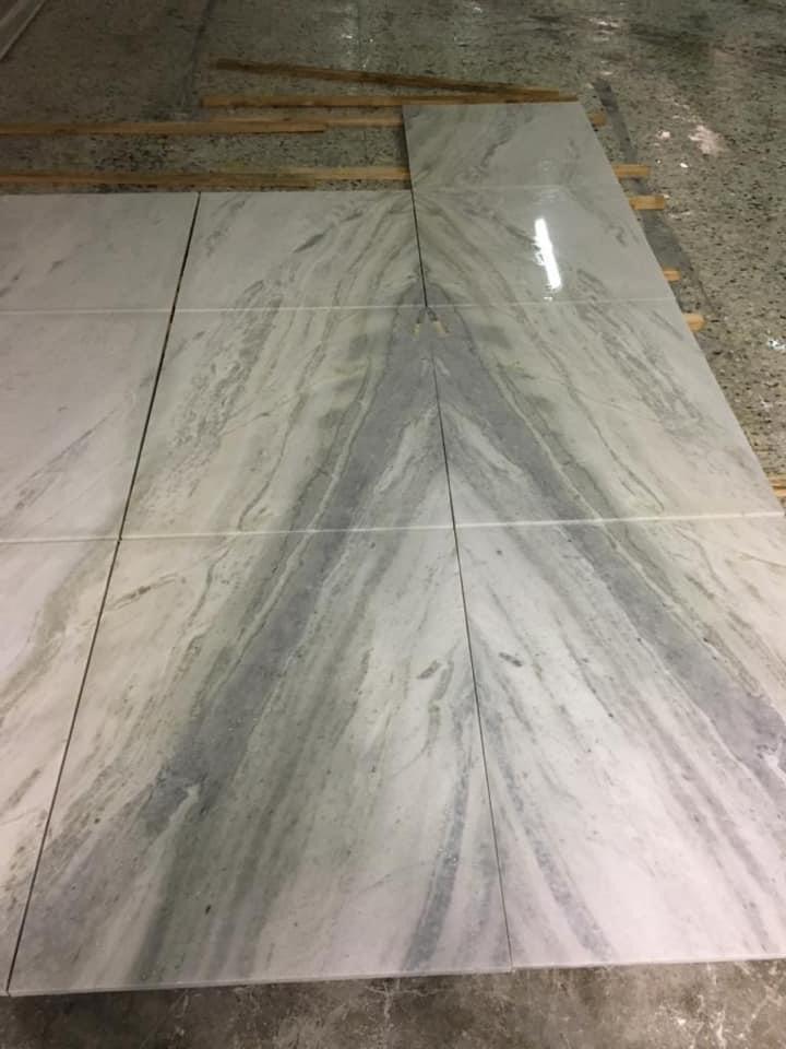 rivestimenti in marmo naturale per bagno