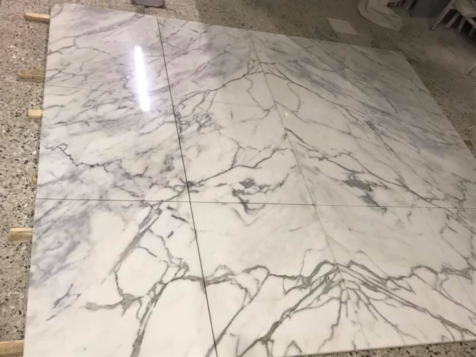 rivestimenti in marmo naturale per zona bagno