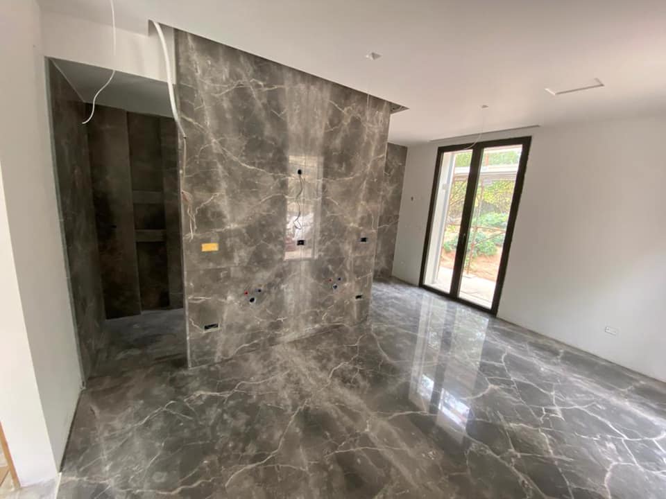 rivestimento in marmo per bagni