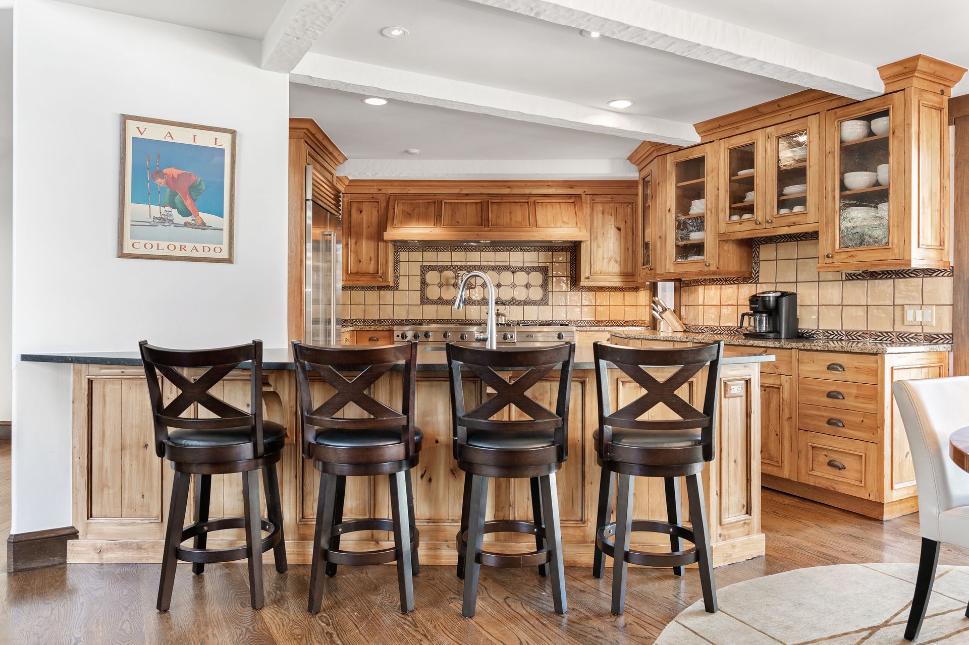 Beaver Damn kitchen bar