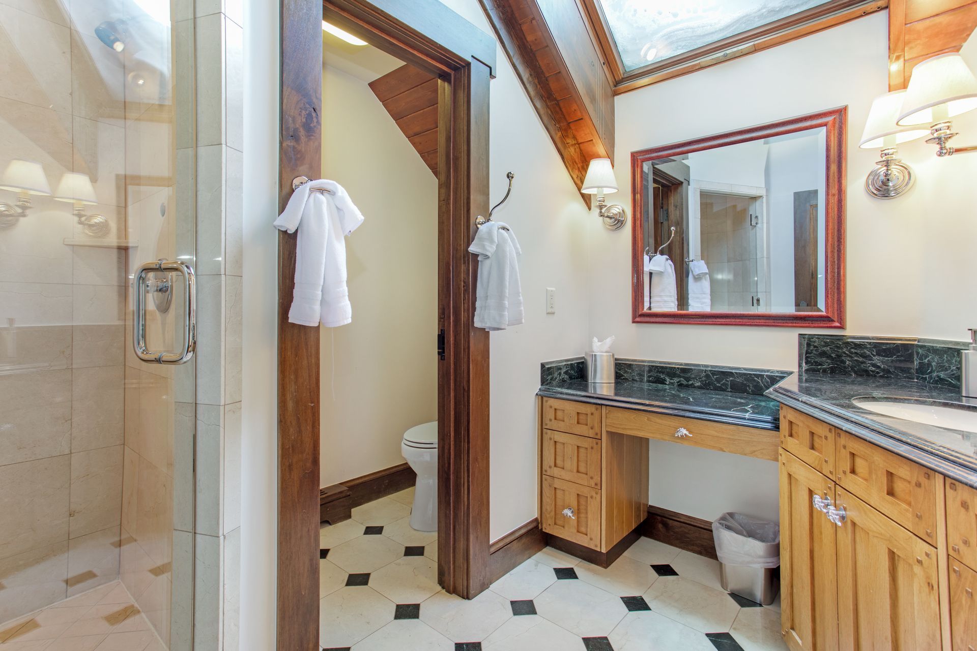Beaver Dam bathroom with checkered floor