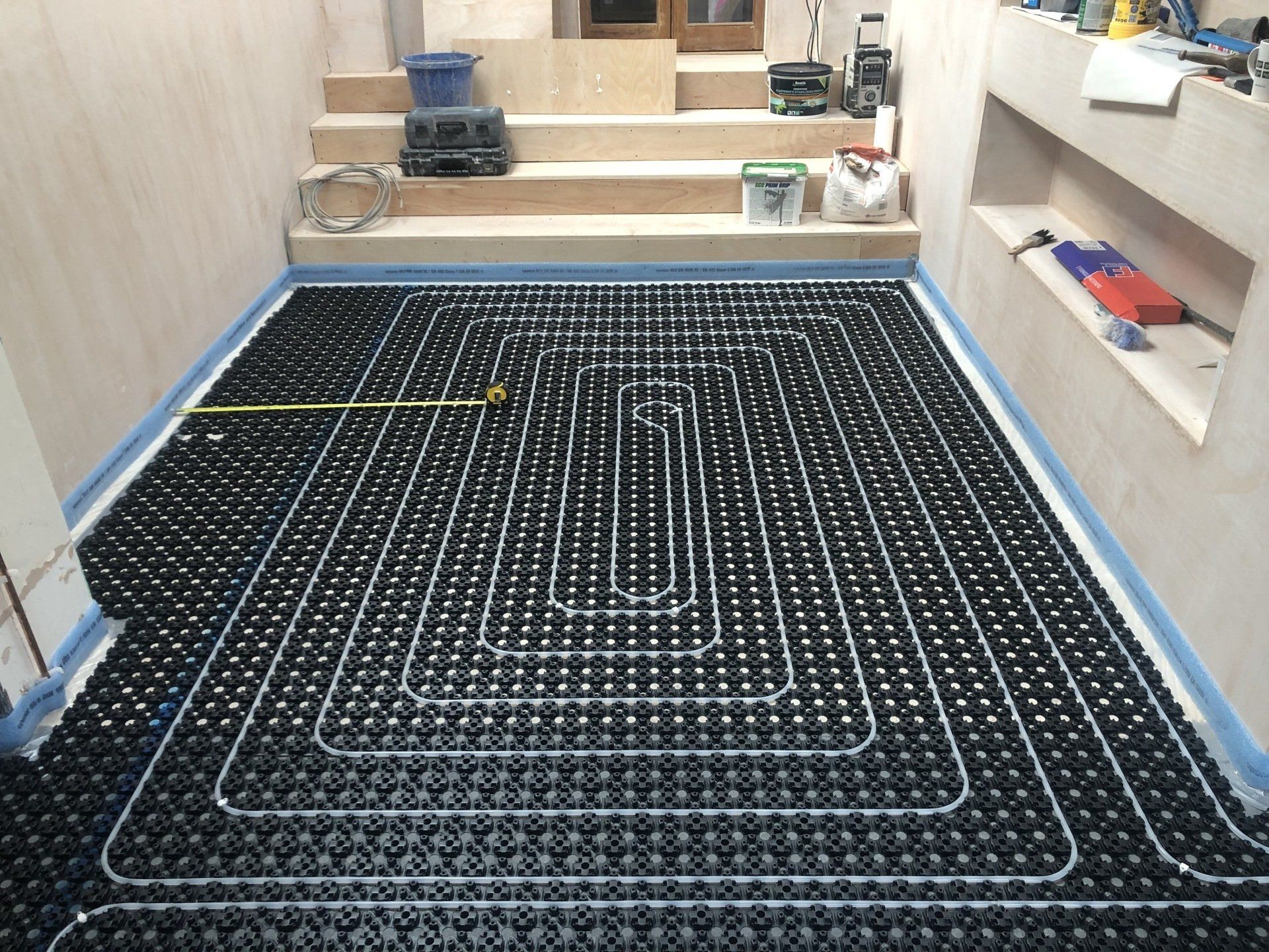 Underfloor heating installation