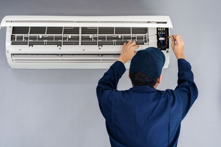 manutenzione e riparazione climatizzatori