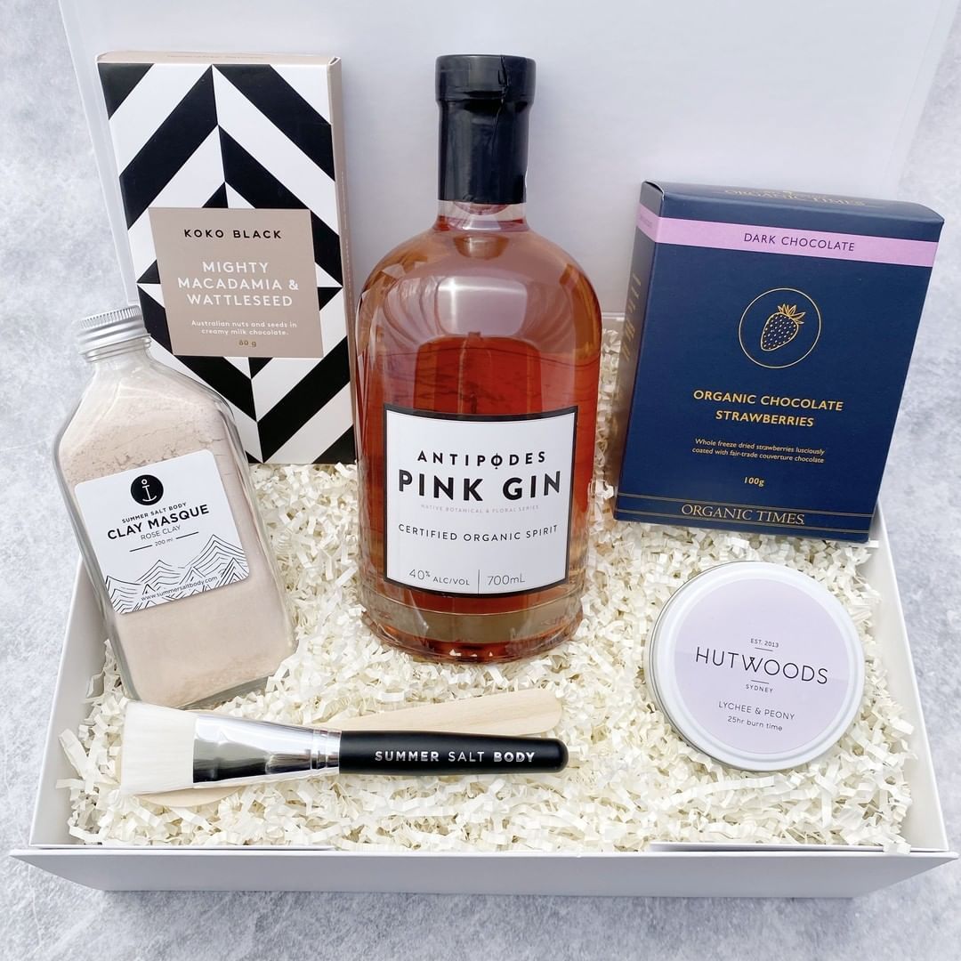 one of a kind gift hampers