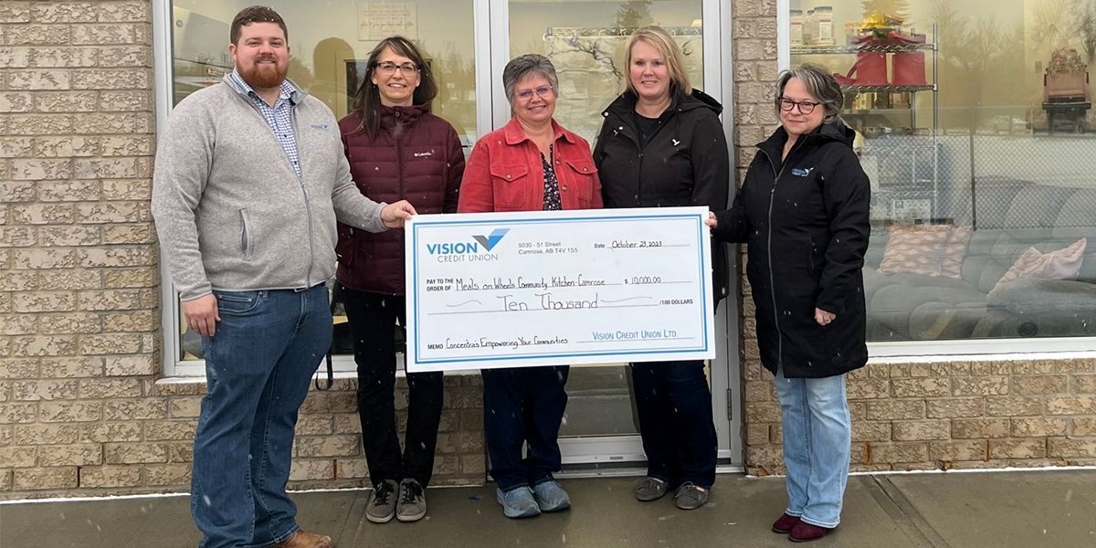 Camrose Community Kitchen receives $10,000 from Concentra's Empowering Your Community grant.