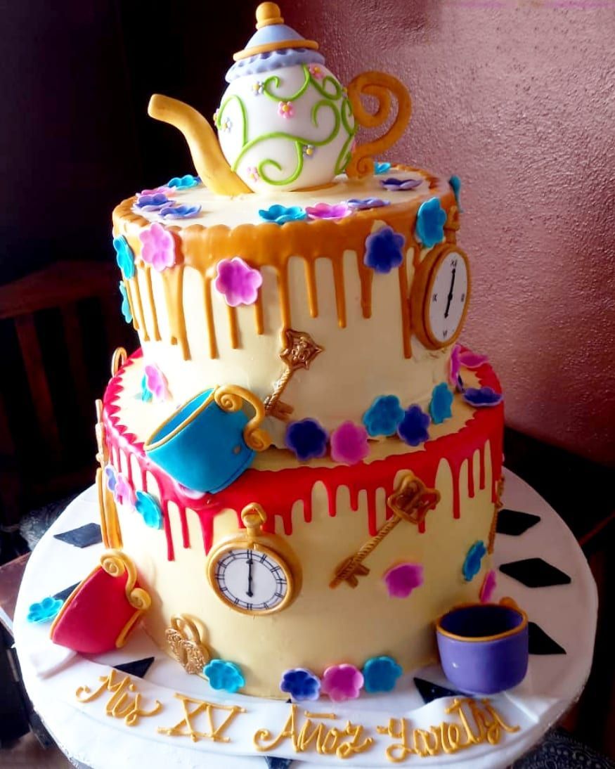 PASTELERÍA BÁEZ - PASTELES