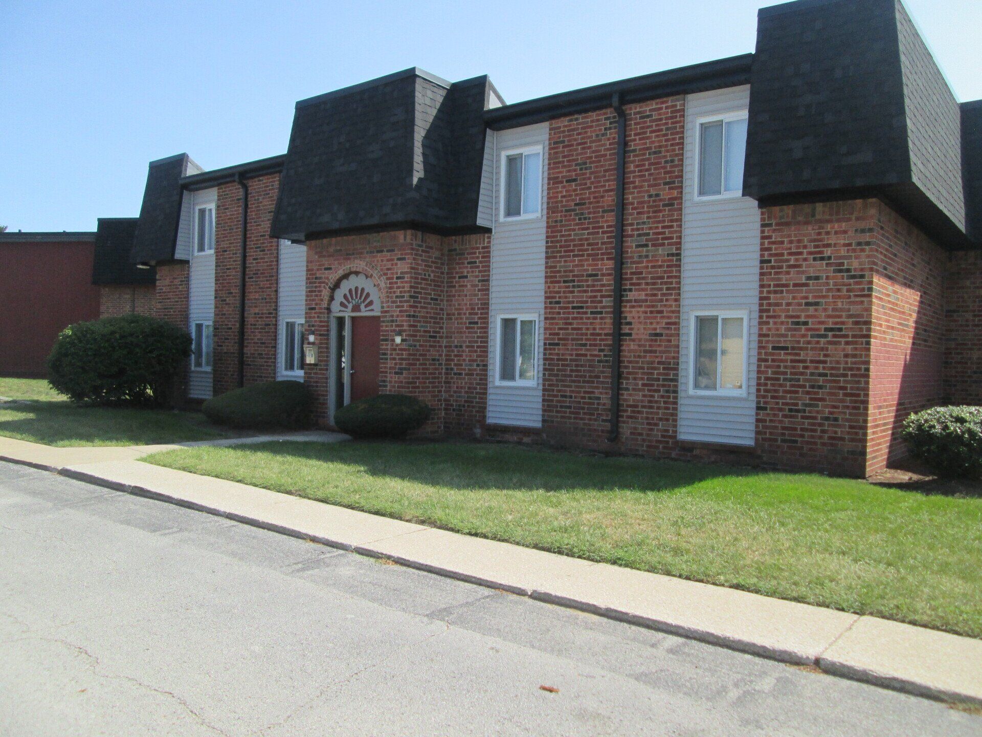 Exterior of Kennedy Crossing Apartments
