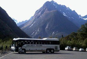 dalroy coach tours in mountains