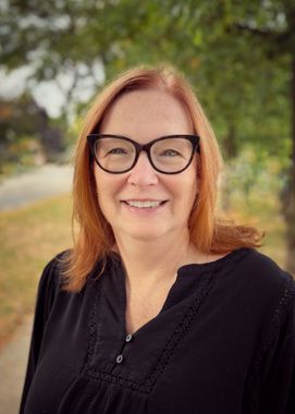 Kathryn Hague Headshot