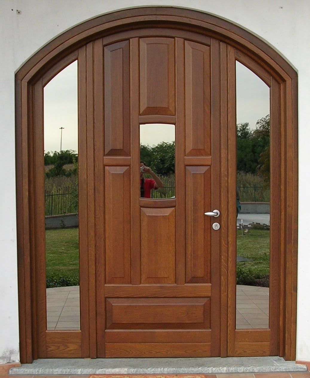 portone con inserti in vetro