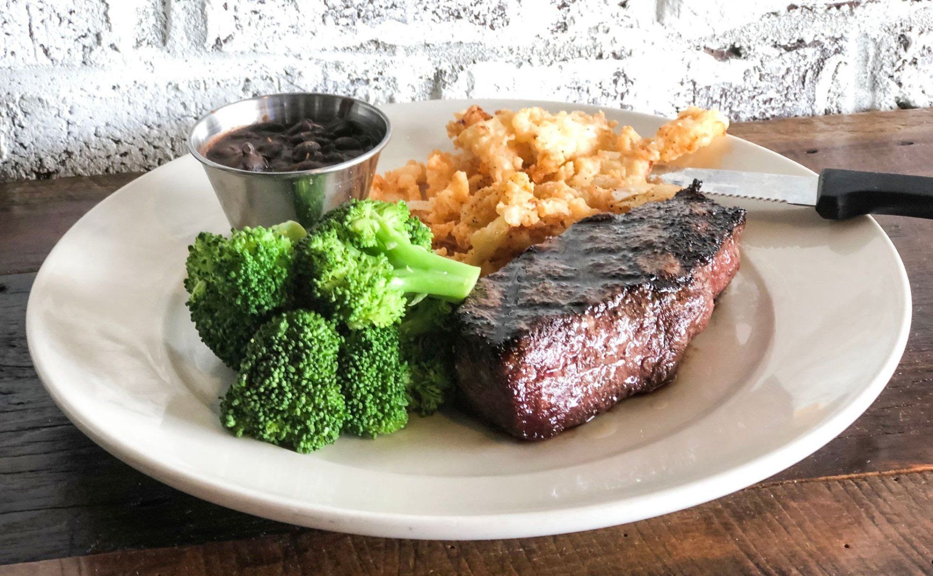 steak and broccoli main course dinner entree