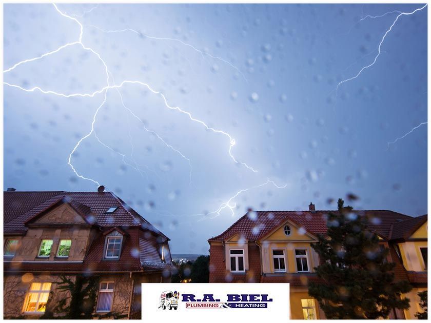 Should You Keep Your AC Running During a Thunderstorm?