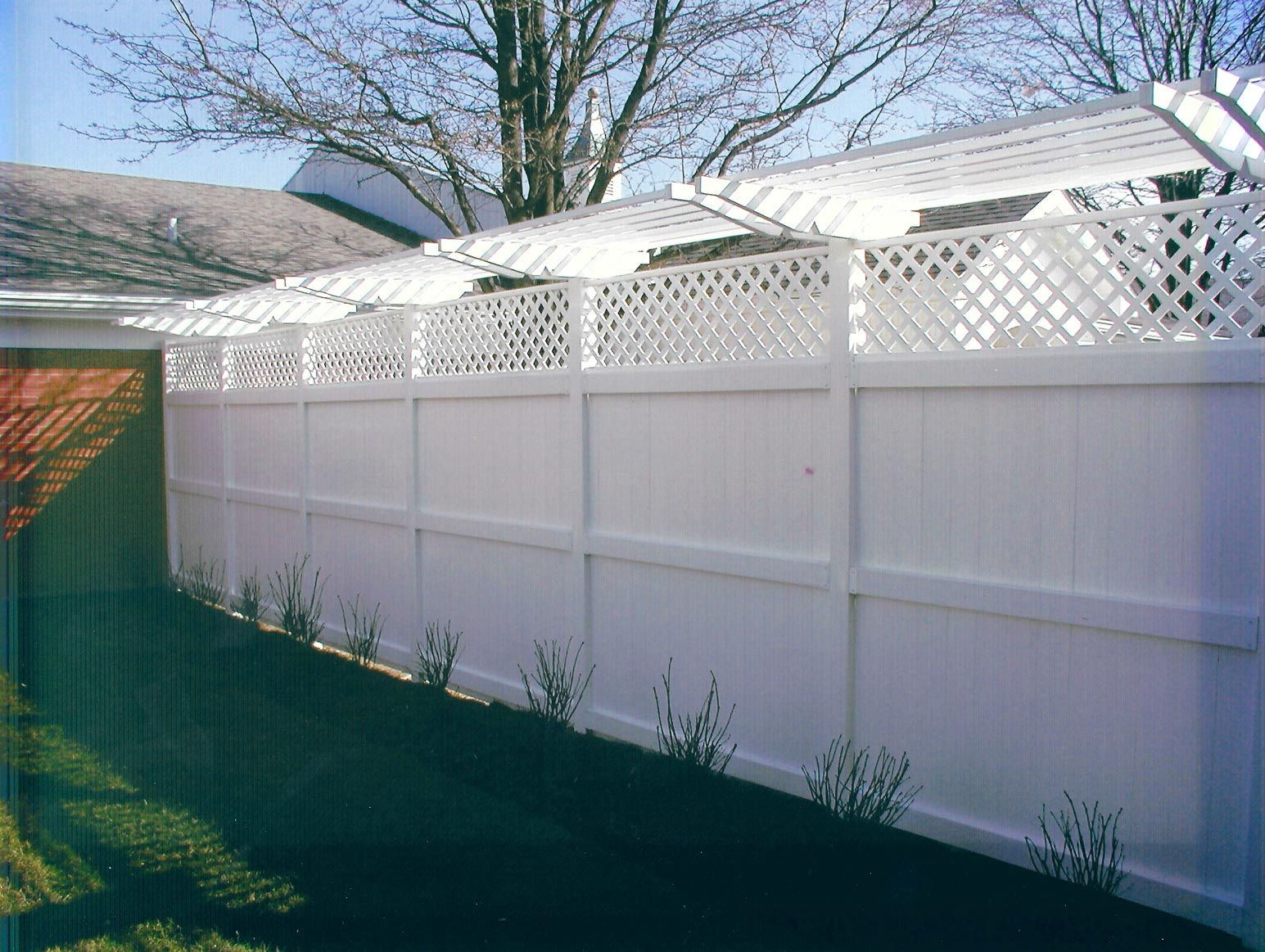 White Fence — Louisville, KY — Okolona Fence Co Inc