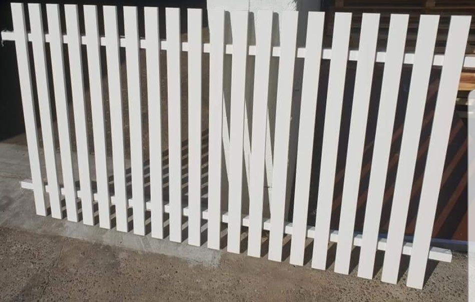 aluminium picket fence