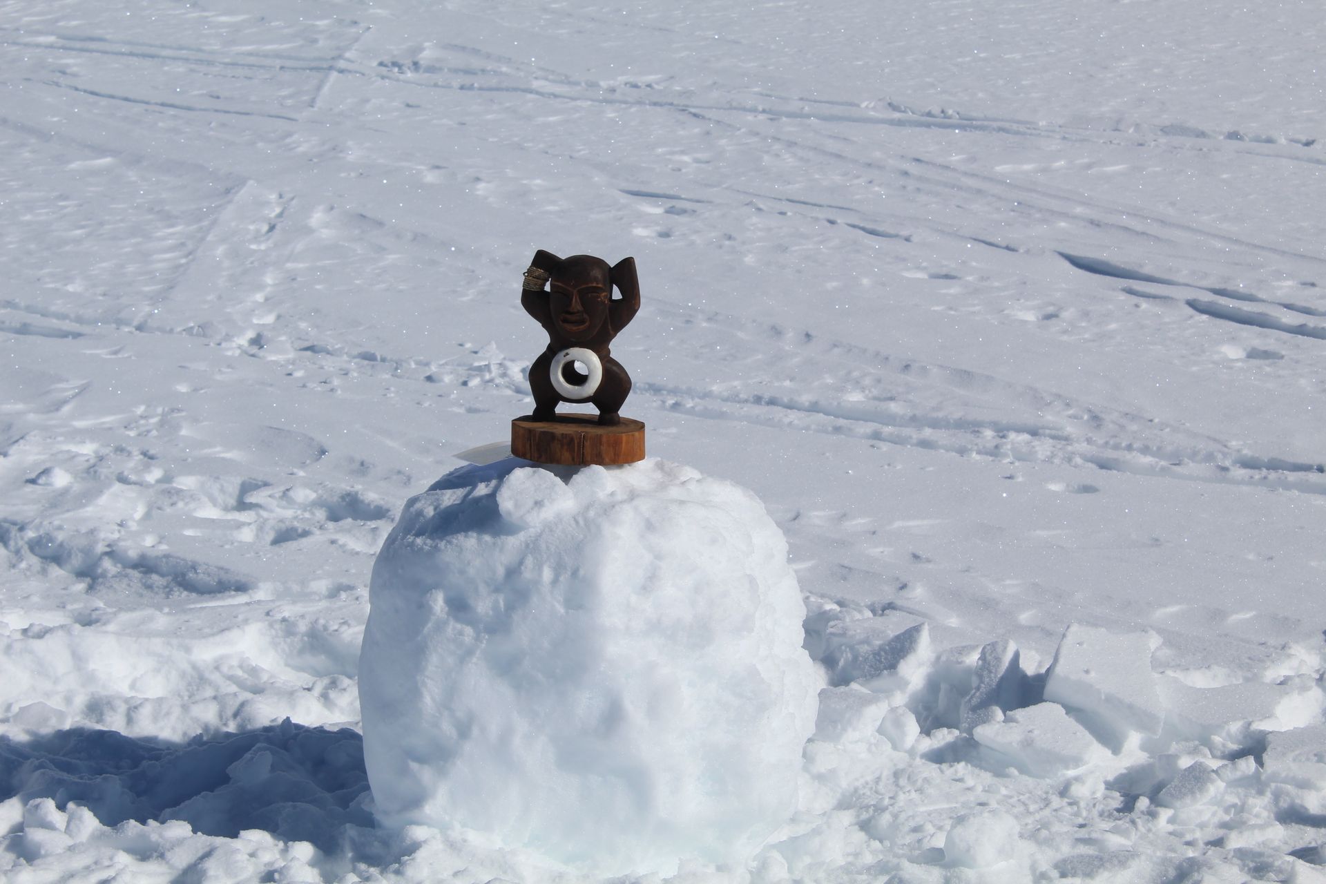 Personnes avec une sarbacane